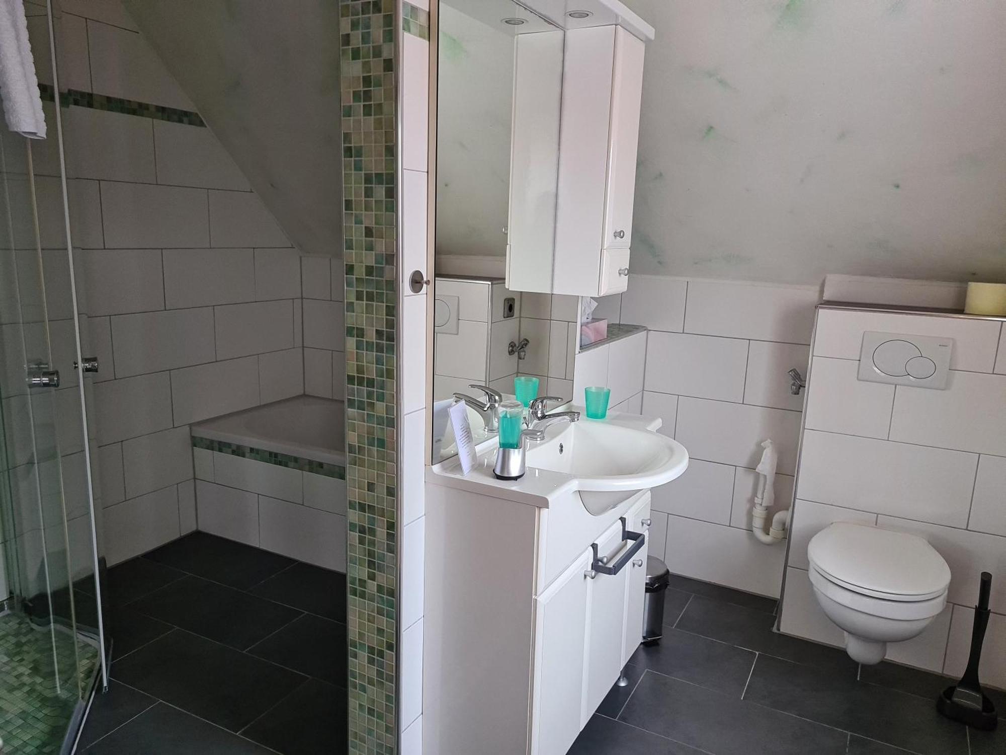 Ferienwohnung Pflueger Mit Terrasse Lauda-Königshofen Buitenkant foto