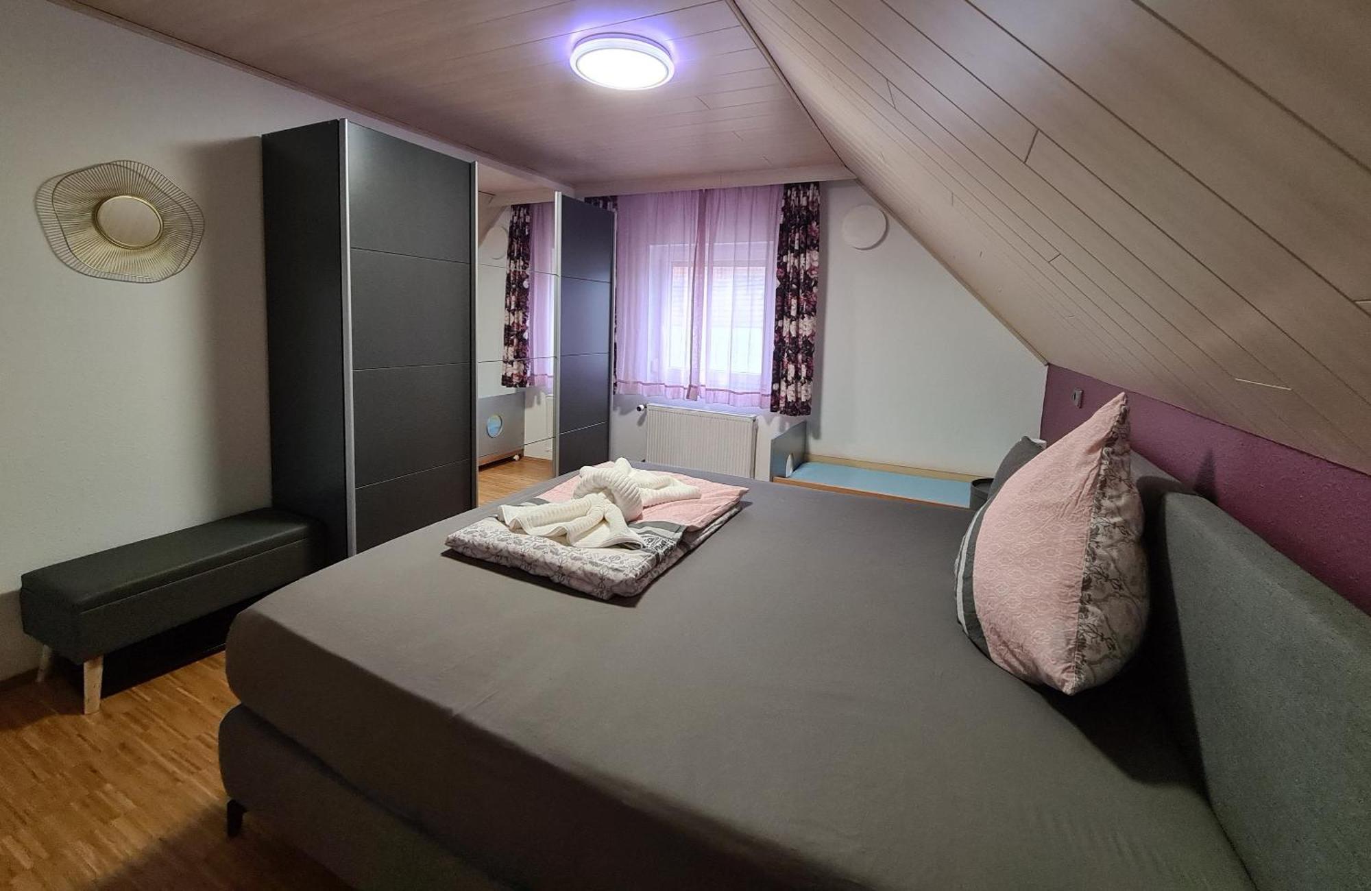Ferienwohnung Pflueger Mit Terrasse Lauda-Königshofen Buitenkant foto